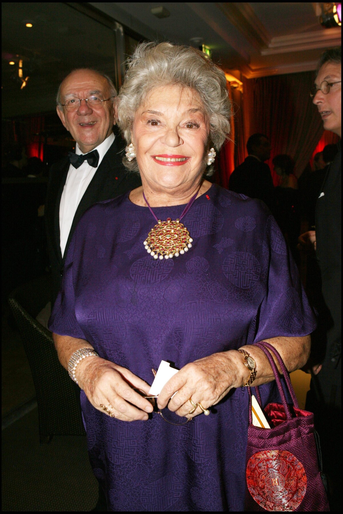 Vidéo Philippine de Rothschild en novembre 2006 à Paris. Purepeople
