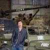 Brad Pitt (avec son alliance) lors d'un photocall pour le film fury au Tank Museum de Bovington, Dorset, le 28 août 2014.
