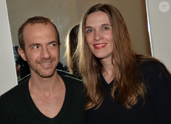 Le chanteur Calogero et sa compagne Marie Bastide lors de la soirée d'ouverture du Club C White à Paris, le 10 avril 2014