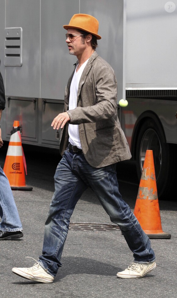 Brad Pitt détendu à New York le 31 août 2014.