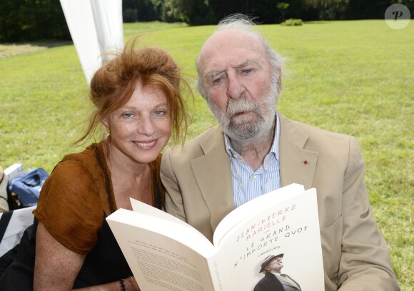 Jean-Pierre Marielle et sa femme Agathe Natanson - 19ème édition de "La Forêt des livres" à Chanceaux-près-Loches, le 31 août 2014.