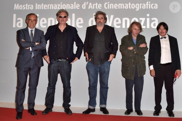 Alberto Barbera, Gustave Kervern, Michel Houellebecq, Benoit Delépine à la présentation de Near Death Experience à Venise le 1er septembre 2014.