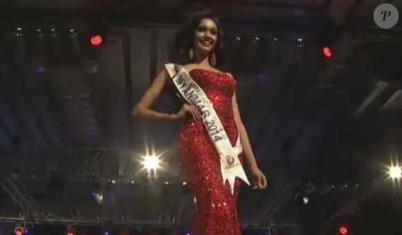 May Myat Noe, élue Miss Asie-Pacifique 2014 a été déchue de sa couronne.
 