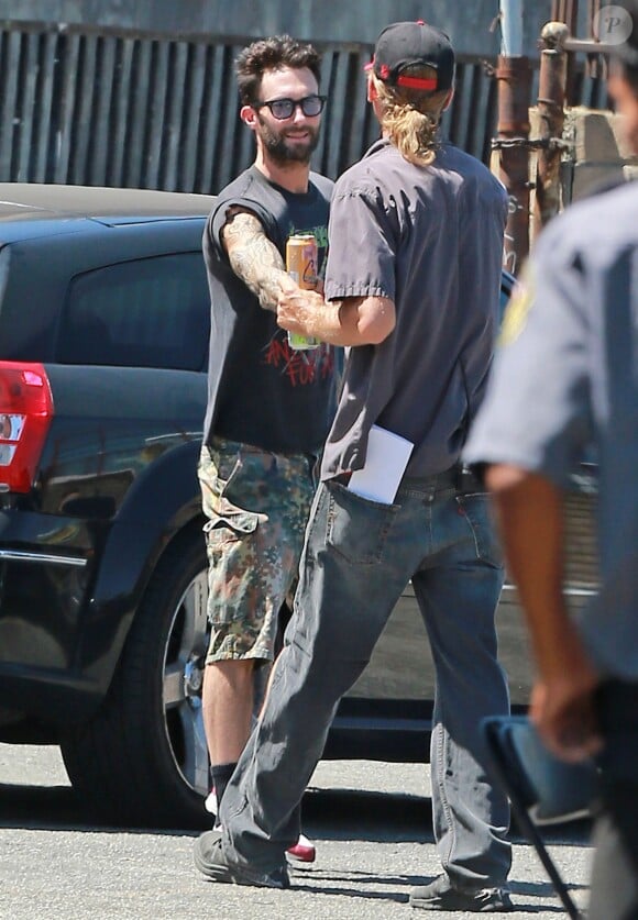 Adam Levine tourne le nouveau clip du groupe Maroon 5 à Los Angeles. Le 30 août 2014.