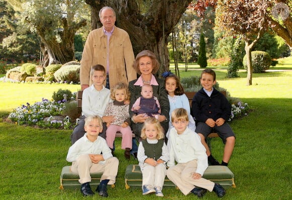 Le roi Juan Carlos Ier et la reine Sofia avec leurs petits-enfants pour les voeux du Nouvel An 2008