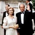 Le roi Juan Carlos Ier d'Espagne et la reine Sofia en juillet 1999 à Londres pour le mariage de la princesse Alexia de Grèce. 