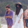 Erica Packer - Orlando Bloom et Erica Packer sont avec des amis en vacances à Ibiza, le 1er août 2014.