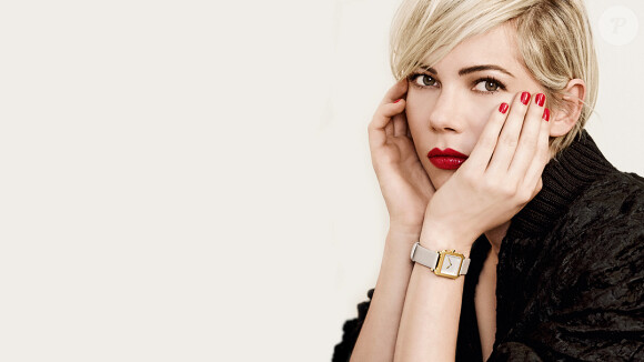 Michelle Williams prête son visage à la nouvelle campagne horlogerie de Louis Vuitton.