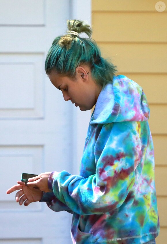Tallulah Willis dans les rues de Los Angeles avec sa mère Demi Moore, le 5 septembre 2014.
