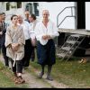 La ministre de la Culture Fleur Pellerin est venue sur le tournage de la nouvelle série historique de Canal+, Versailles, réalisée par Jalil Lespert - 4 septembre 2014