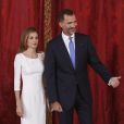 Le roi Felipe VI et la reine Letizia d'Espagne recevaient le 8 septembre 2014 à déjeuner au palais du Pardo, à Madrid, le président du Panama, Juan Carlos Varela, et sa femme la journaliste Lorena Castillo.