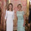 Letizia d'Espagne et Lorena Castillo, première dame du Panama, un tandem glamour. Le roi Felipe VI et la reine Letizia d'Espagne recevaient le 8 septembre 2014 à déjeuner au palais du Pardo, à Madrid, le président du Panama, Juan Carlos Varela, et sa femme la journaliste Lorena Castillo.