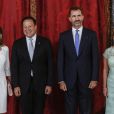  Le roi Felipe VI et son épouse la reine Letizia d'Espagne recevaient le 8 septembre 2014 à déjeuner au palais du Pardo, à Madrid, le président du Panama, Juan Carlos Varela, et sa femme la journaliste Lorena Castillo. 