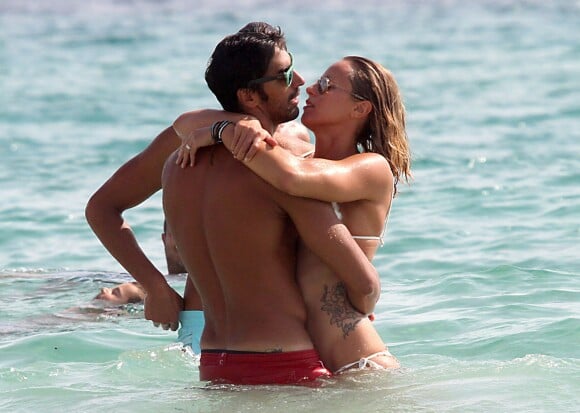 Federica Pellegrini et Filippo Magnini, amoureux lors de leurs congés à Formentera dans les Baléares, le 6 septembre 2014