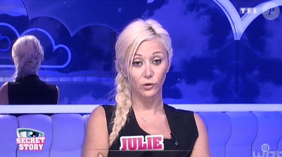 Julie dans la quotidienne de Secret Story 8, le jeudi 11 septembre 2014, sur TF1
