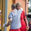 La reine Mathilde de Belgique a rendu visite l'association Borgerstein à Wavre-Sainte-Catherine (Sint-Katelijne-Waver) en région flamande, à l'occasion des 40 ans de cet organisme qui s'occupe de personnes âgées et d'adultes handicapés.