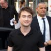Daniel Radcliffe arrive à la radio NRJ pour la promotion de son film "Horns" le 16 septembre 2014 à Paris