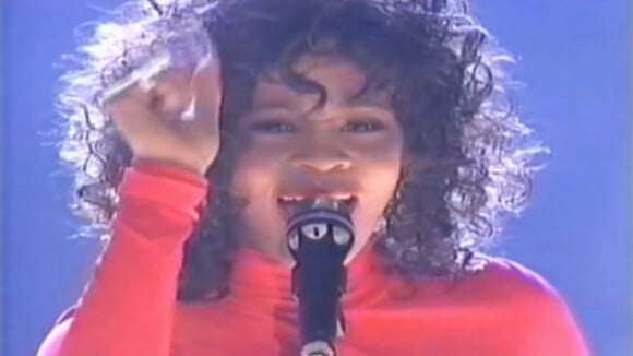 Whitney Houston live : Sa voix immense ressuscitée, enfin à l'honneur !