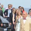 Le prince Harry dans le cortège au mariage de son ami Charles Gilkes et sa compagne Anneke von Trotha Taylor au château Charles V à Monopoli, en Italie, le 19 septembre 2014