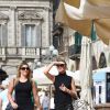 Abbey Clancy joue les touristes dans les rues de Vérone avec une amie, le 20 septembre 2014