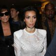 Kris Jenner, Kim Kardashian et Kanye West arrivent au Grand Hôtel de Paris pour assister au défilé Balmain printemps-été 2015. Paris, le 25 septembre 2014.