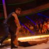 Joyce Jonathan et Julien Brugel dans Danse avec les stars 5, sur TF1, le samedi 27 septembre 2014