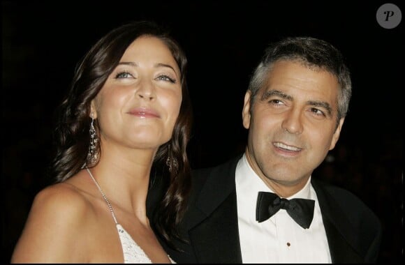 Lisa Snowdon et George Clooney à Hollywood le 12 août 2004. 
