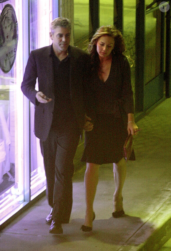 George Clooney et Krista Allen à Los Angeles le 4 mars 2006.