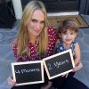 Sur WhoSay et son blog personnel, l'actrice Molly Sims annonce être enceinte de quatre mois de son second enfant, le 30 septembre 2014.