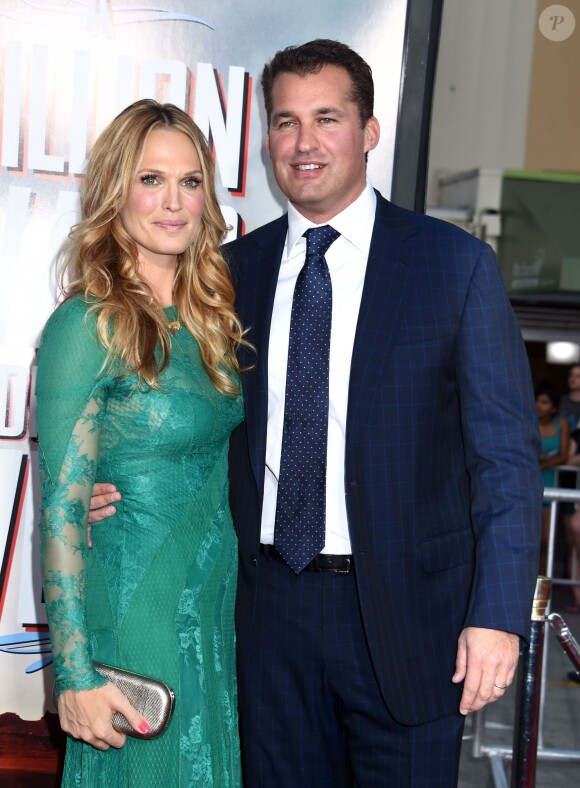 Molly Sims et son époux Scott Stuber à Los Angeles, le 15 mai 2014.