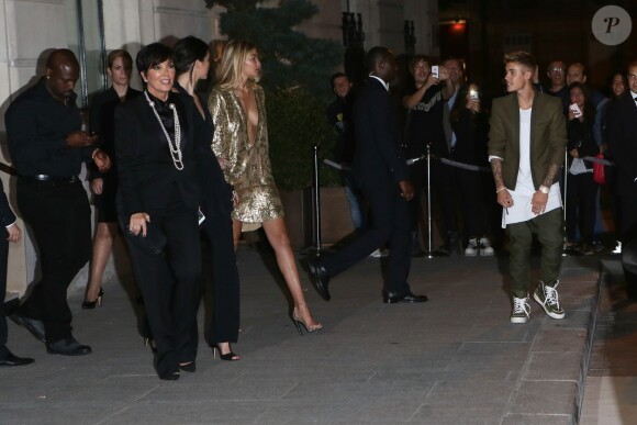 Kris Jenner et Justin Bieber - Arrivées à la soirée CR Fashion Book à l'Hôtel Peninsula à paris le 30 septembre 2014 
