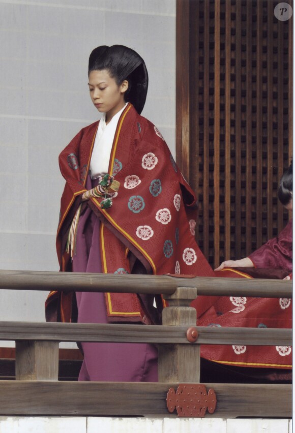 La princesse Noriko de Takamado du Japon lors de la cérémonie d'adieux aux dieux ancestraux de la famille impériale le 2 octobre 2014 au temple du palais impérial, à Tokyo. Un passage obligé avant son mariage avec Kunimaro Senge le 5 octobre.