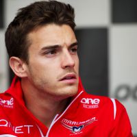 Jules Bianchi opéré et en soins intensifs, le monde de la F1 sous le choc