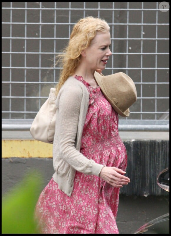 Nicole Kidman enceinte à Nashville le 3 juillet 2008.