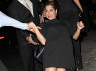 Kelly Monaco, la chute : La star perd les pédales à la sortie d'un club...