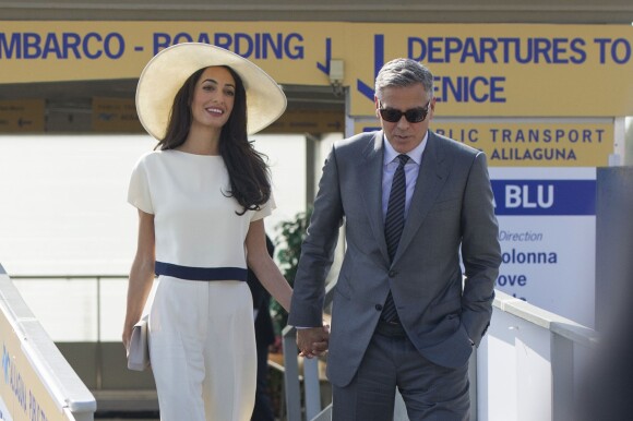 George Clooney et sa femme Amal Alamuddin après leur mariage à Venise, le 29 septembre 2014.