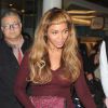 Beyoncé Knowles (porte deux bagues Messika), son mari le rappeur Jay-Z et leur fille Blue Ivy arrivent à Londres, le 14 octobre 2014 en Eurostar en provenance de Paris.