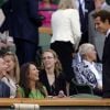Andy Murray croise Sir Chris Hoy et son épouse Sarra dans la Royal box lors du tournoi de Wimbledon au All England Lawn Tennis and Croquet Club le 29 juin 2013 à Londres