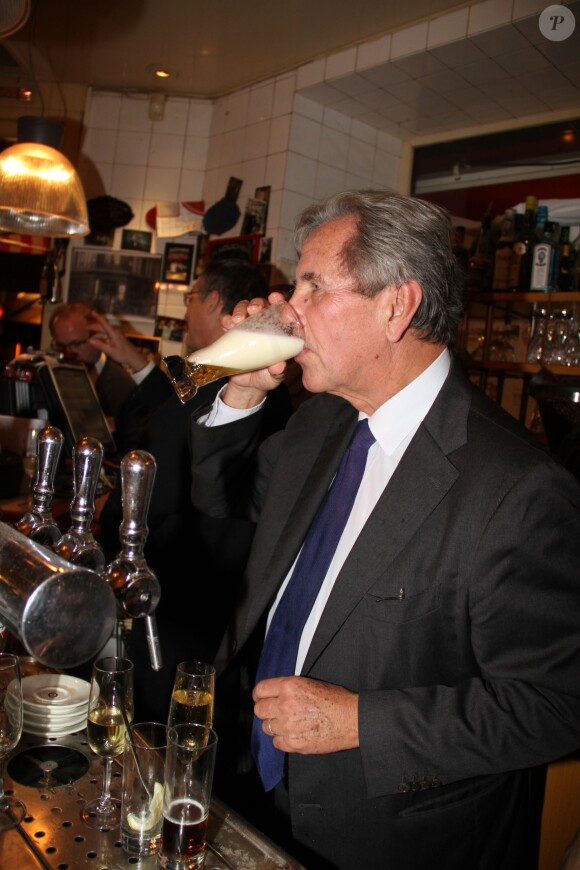 Jean-Louis Debré - 3e édition du Pot-au-feu des célébrités au restaurant Louchebem à Paris le 16 octobre 2014.