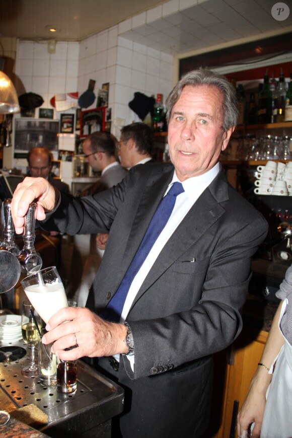 Jean-Louis Debré - 3ème édition du Pot-au-feu des célébrités au restaurant Louchebem à Paris le 16 octobre 2014.