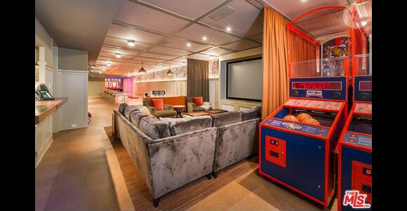 Salle d'arcades, home cinema et bowling... Photo de la propriété acquise par Lady Gaga à Malibu pour 24 millions de dollars, en octobre 2014.