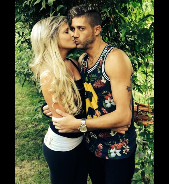 Adixia (Les Ch'tis) et Paga (Les Marseillais) in love !