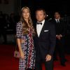 Guy Ritchie et sa bien-aimée Jacqui Ainsley lors de l'avant-première à Londres du film Fury, dans le cadre du BFI Festival le 19 octobre 2014. Le mannequin a accouché l'été dernier