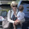 Exclusif - Sarah Michelle Gellar et ses enfants Charlotte et Rocky dans les rues de Sherman Oaks, le 9 août 2014. 