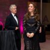 Kate Middleton, enceinte et en robe Alice Temperley, au dîner de gala d'automne de l'association Action on Addiction, au restaurant L'Anima à Londres le 23 octobre 2014.