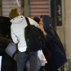 Robert Pattinson et sa petite amie Tahliah Barnett sont de retour à leur hôtel à Paris le 14 octobre 2014. Robert Pattinson assistait au concert de sa dulcinée Tahliah Debrett Barnett, dite FKA twigs hier soir à la Maroquinerie