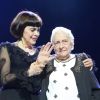 Mireille Mathieu a fêté ses 50 ans de carrière sur la scène de l'Olympia, en compagnie de sa mère Marcelle-Sophie Poirier, le vendredi 24 octobre 2014.