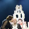 Mireille Mathieu a fêté ses 50 ans de carrière sur la scène de l'Olympia, en compagnie de sa mère Marcelle-Sophie Poirier, le vendredi 24 octobre 2014.
