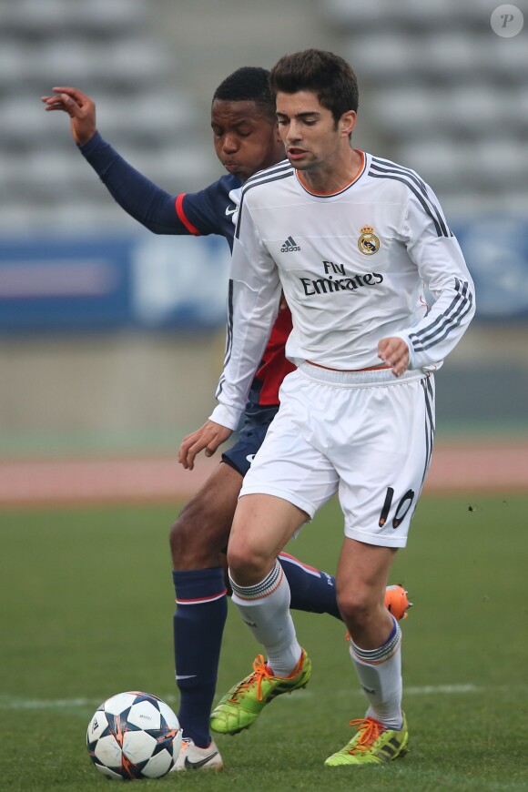 Enzo Zidane Fernández à Paris le 11 mars 2014. 
