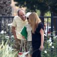  Rick Bynes et Lynn Organ, les parents d'Amanda Bynes arrivent &agrave; l'h&ocirc;pital Las Encinas de Los Angeles, le 10 octobre 2014. 